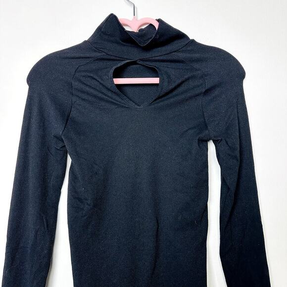 Free People NWOT Black Mock Neck Cut Out Long Sleeve Bodysuit Size XS/S - Picture 2 of 6